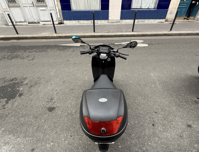 PIAGGIO 1 + 45 CC GARANTIE 6 MOIS NOIR MAT BON ETAT CRIT