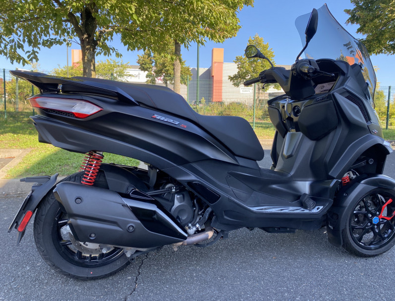 PIAGGIO MP3 400 RST SPORT