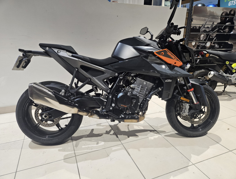 KTM 990 DUKE