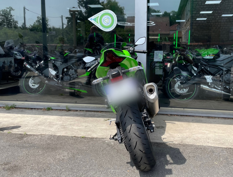 KAWASAKI ZX-4RR