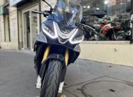 APRILIA TUONO 1100 V4 GRIS - 1ER MAIN 