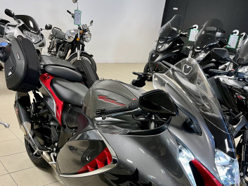 SUZUKI GSX-R 1340 HAYABUSA