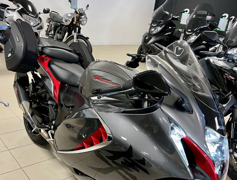 SUZUKI GSX-R 1340 HAYABUSA