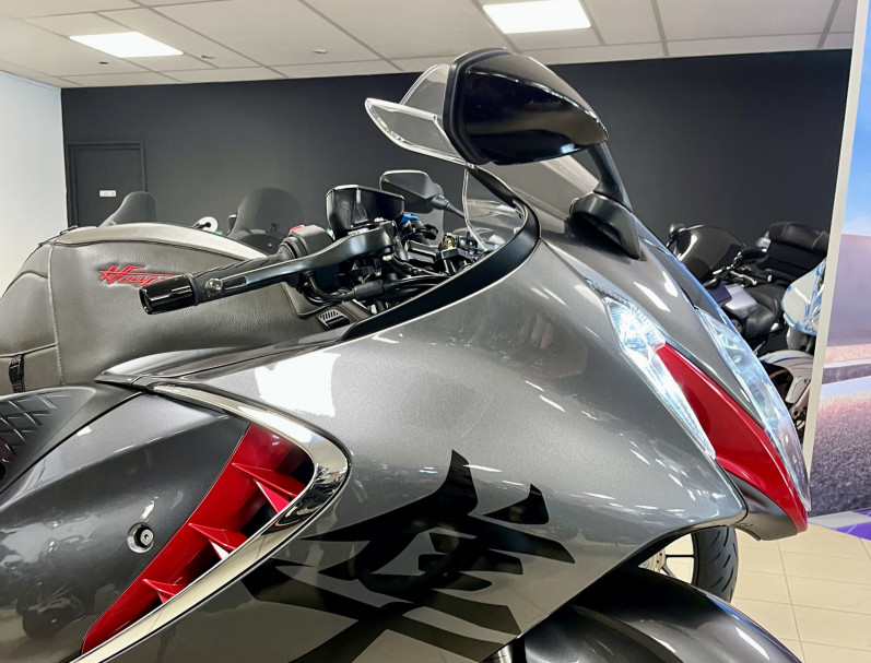 SUZUKI GSX-R 1340 HAYABUSA