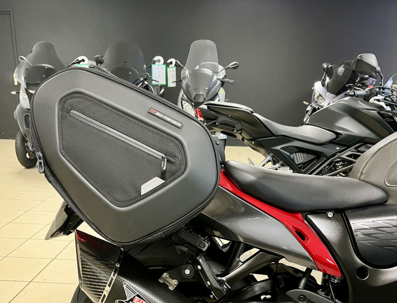 SUZUKI GSX-R 1340 HAYABUSA