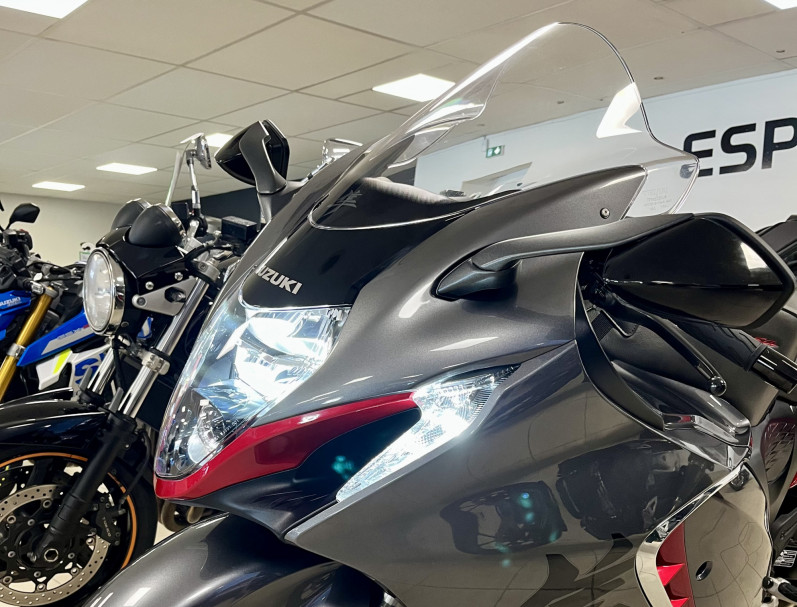 SUZUKI GSX-R 1340 HAYABUSA