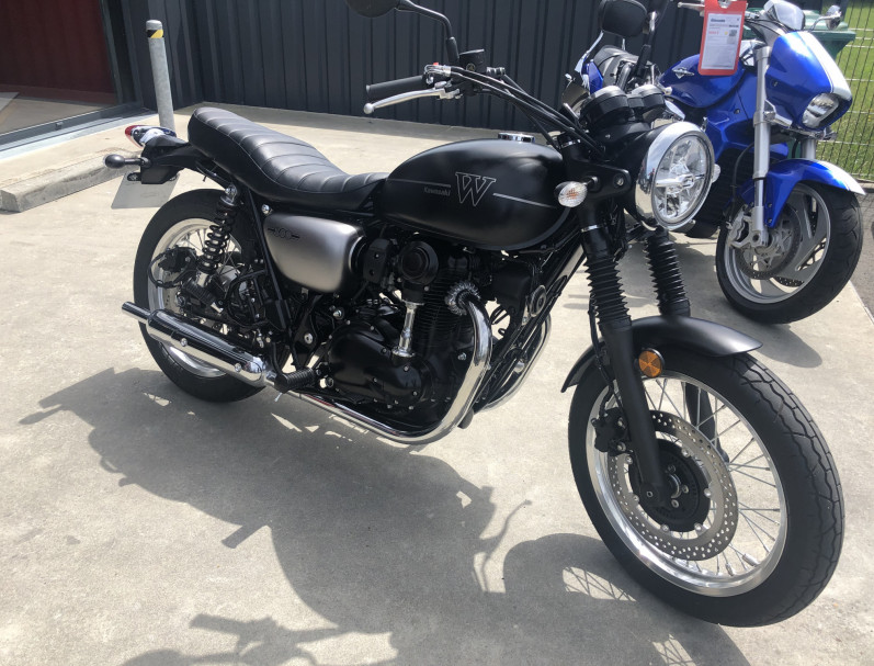 KAWASAKI W 800 LIVRAION OFFERTE
