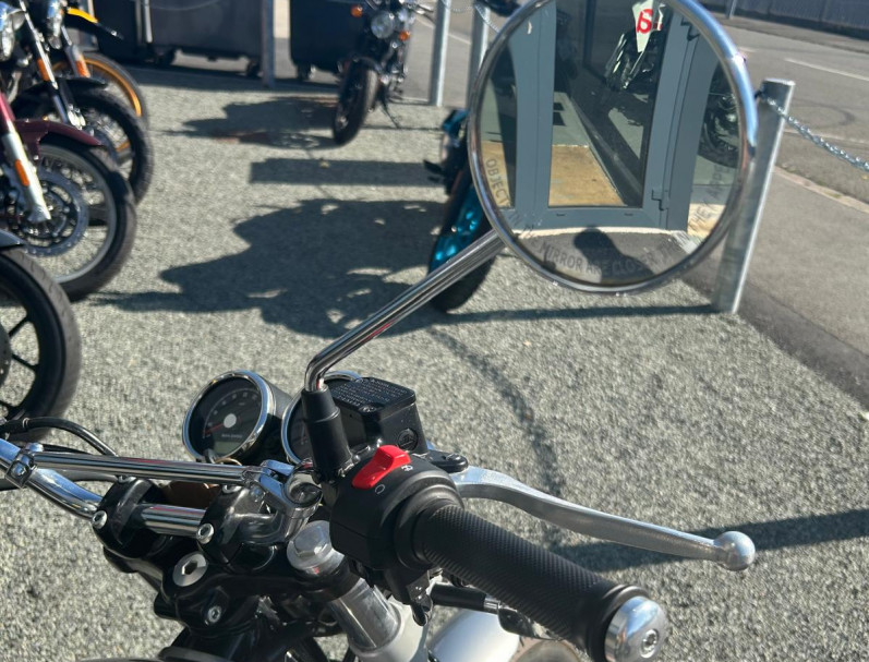 ROYAL ENFIELD INTERCEPTOR 650