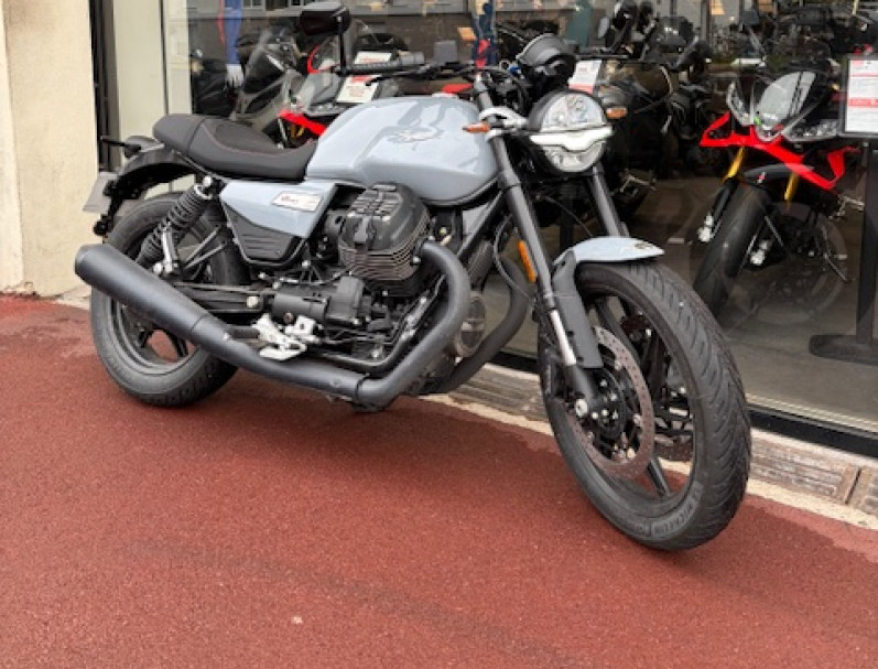 MOTO GUZZI V7 SPORT 850