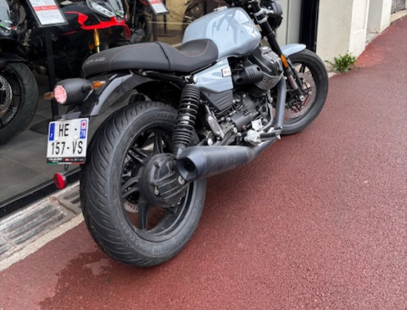 MOTO GUZZI V7 SPORT 850