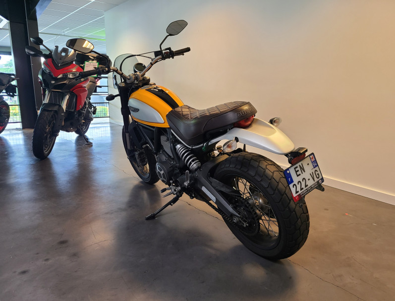 DUCATI SCRAMBLER 800 classic
