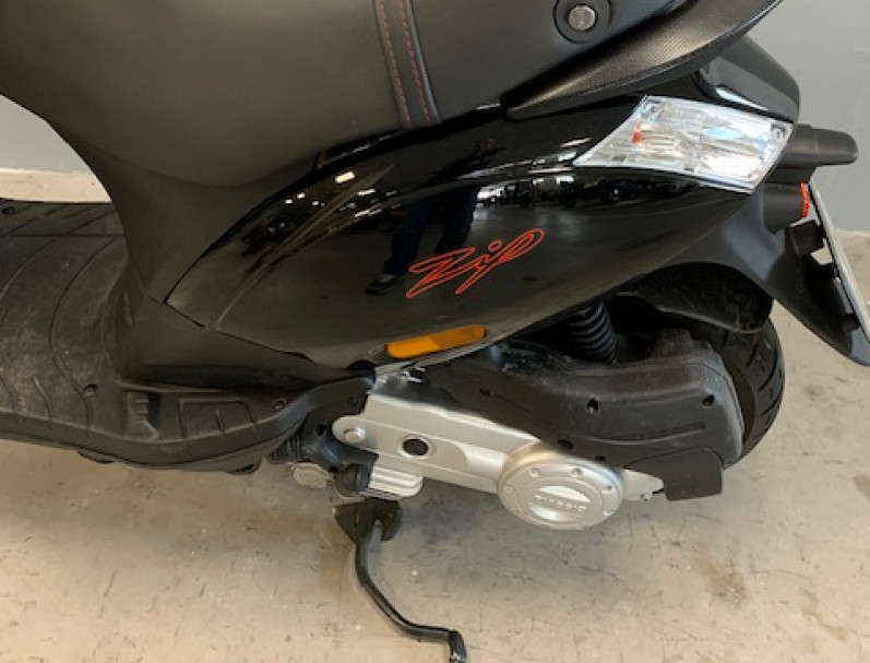 PIAGGIO ZIP 50 4T