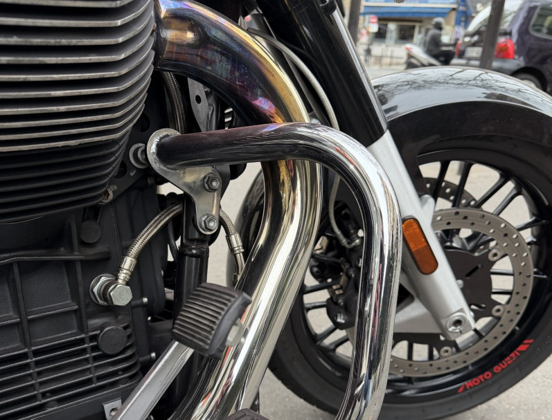 MOTO GUZZI CALIFORNIA 1400 NOIR ETAT NEUF