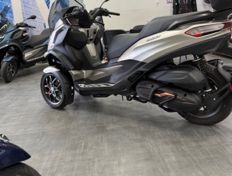 PIAGGIO MP3 530 HPE EXCLUSIVE