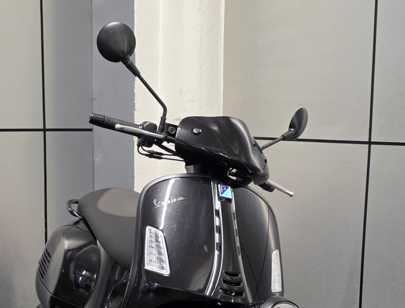 VESPA GTV 300 BLACK EDITION