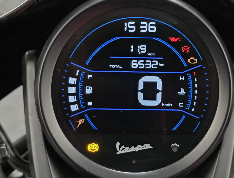 VESPA GTV 300 BLACK EDITION