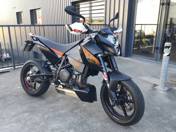 KTM 690 DUKE