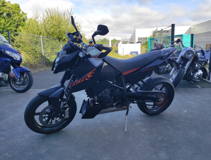 KTM 690 DUKE