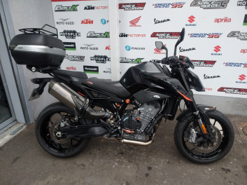 KTM 890 DUKE TECH PACK AKRAPOVIC