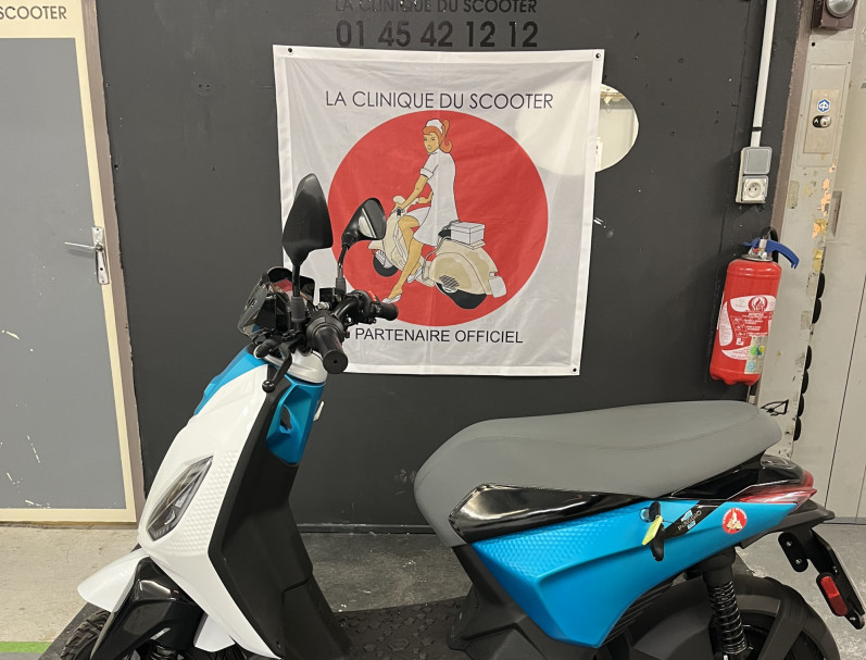 PIAGGIO 1 ACTIVE GARANTIE 24 MOIS BLANC/BLEU BON ETAT CRIT