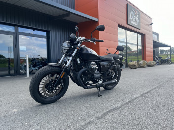 MOTO GUZZI V9 BOBBER