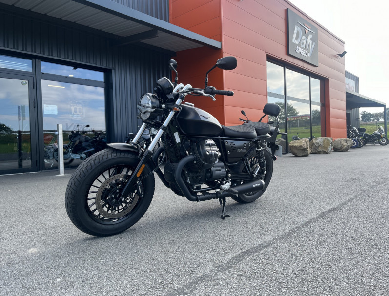 MOTO GUZZI V9 BOBBER