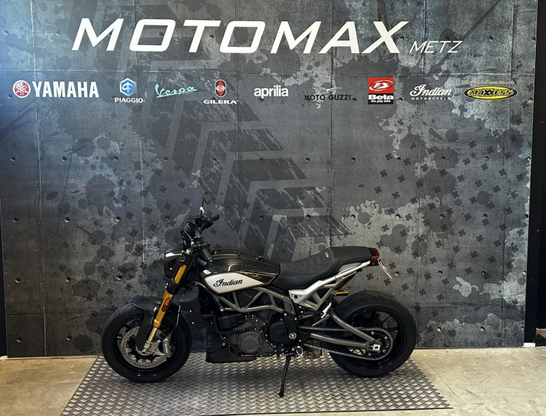 INDIAN FTR 1200 R CARBON EQUIPEE 3000kms