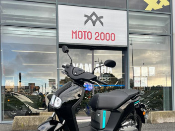 YAMAHA NEO