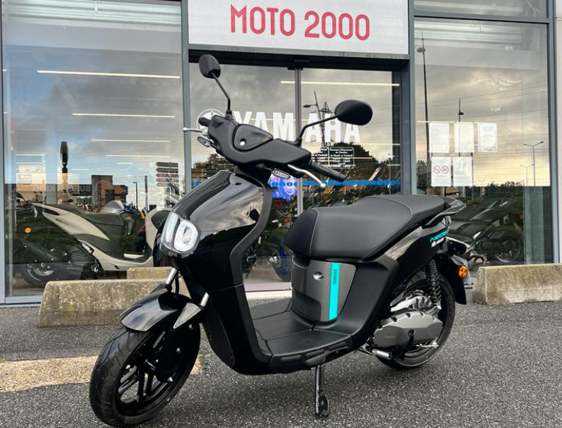 YAMAHA NEO