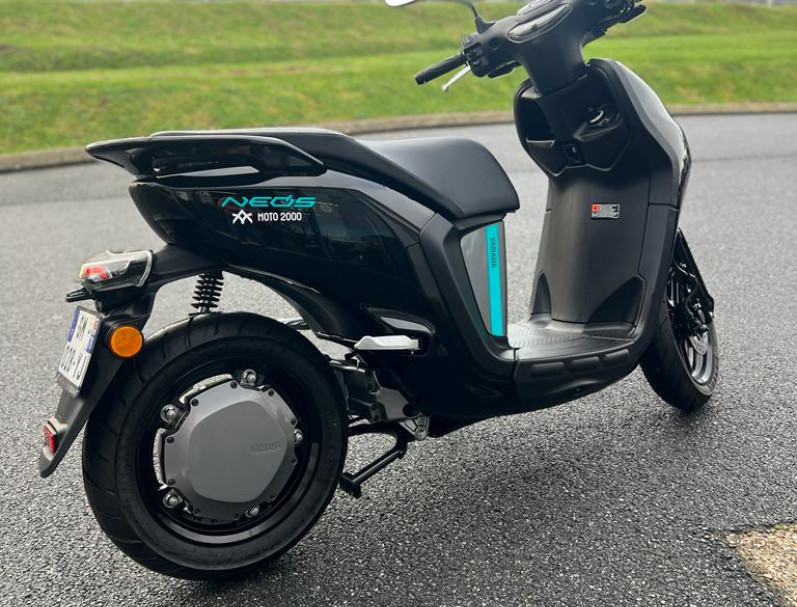 YAMAHA NEO