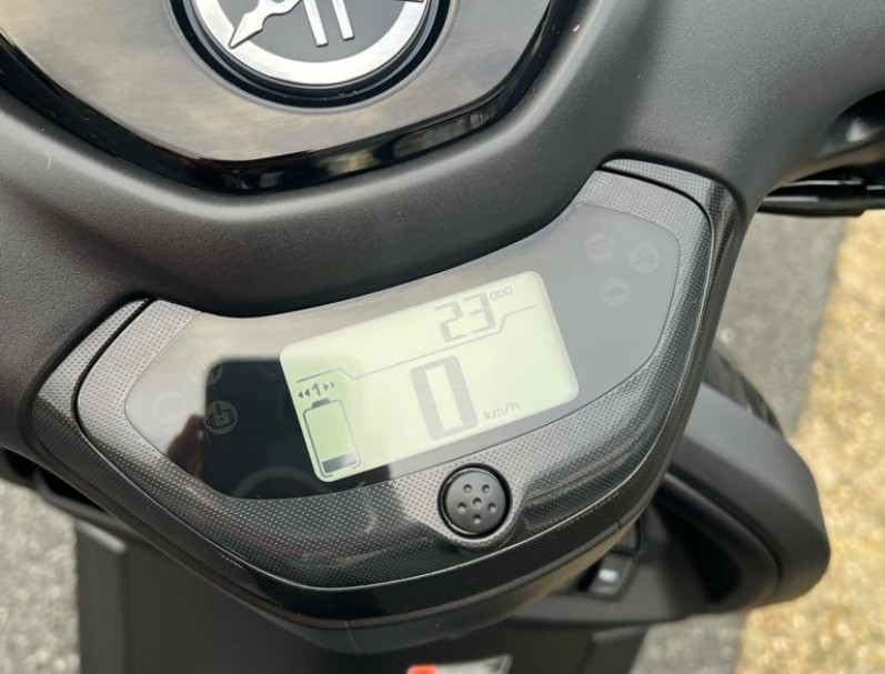 YAMAHA NEO