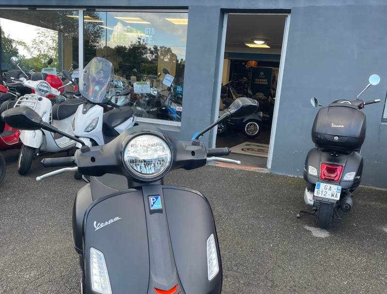 VESPA GTS 300