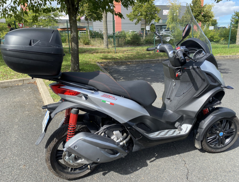 PIAGGIO MP3 300 HPE SPORT ABS ASR