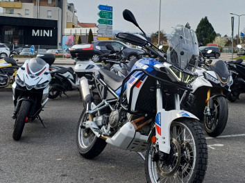 APRILIA TUAREG 660 NEUF GRT 12 MOIS