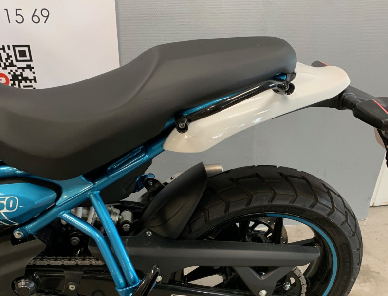 ROYAL ENFIELD Guerilla 450