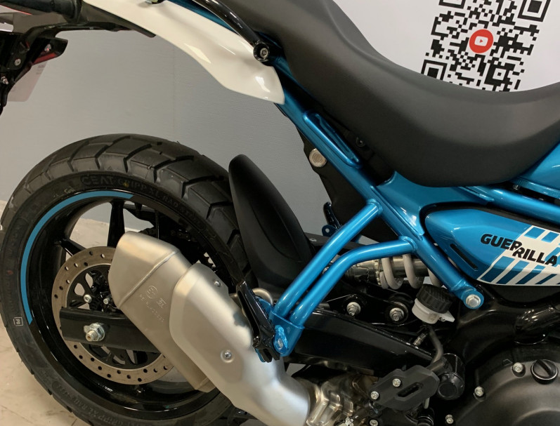 ROYAL ENFIELD Guerilla 450