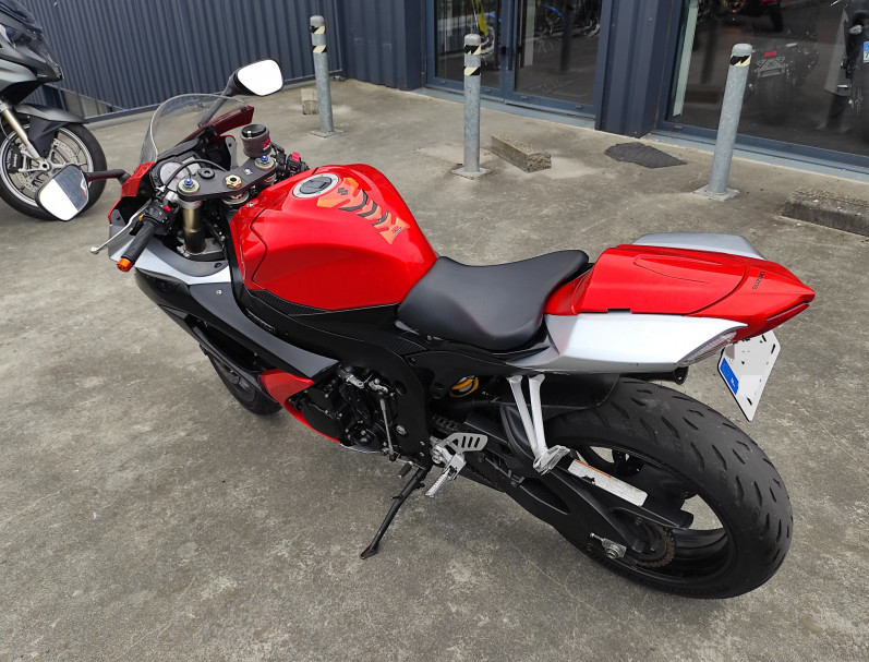 SUZUKI GSX-R 600