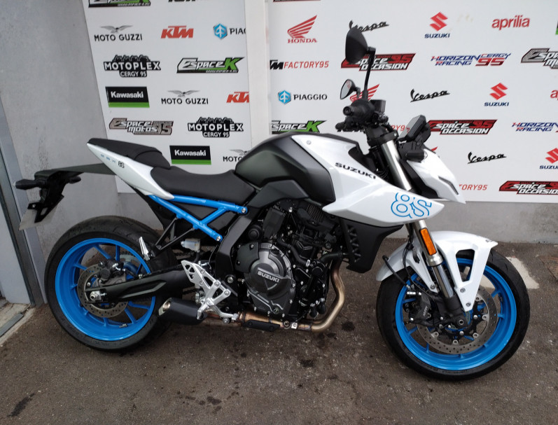 SUZUKI GSX-8S A2 (OU FULL)