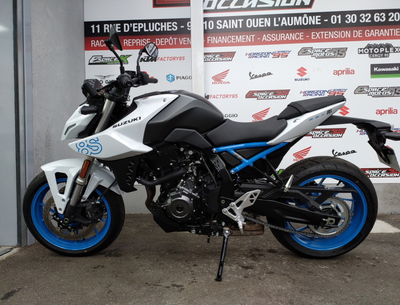 SUZUKI GSX-8S A2 (OU FULL)