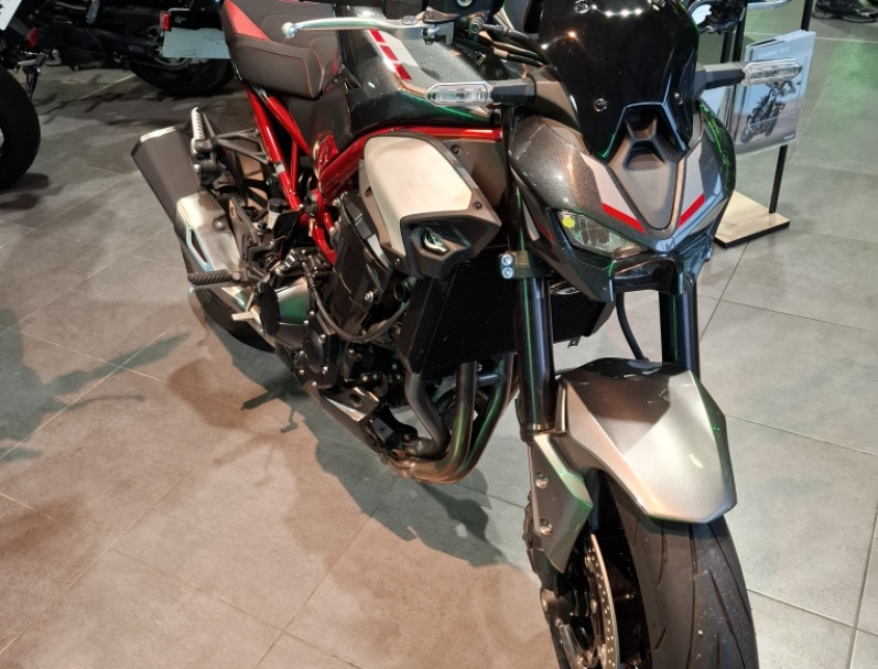 KAWASAKI Z 900 FULL