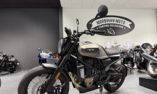 HUSQVARNA SVARTPILEN 701 / Garantie 