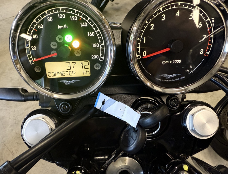 MOTO GUZZI V7 SPECIAL 850 AGOSTINI 3000kms