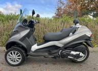 PIAGGIO MP3 400
