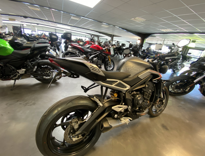 TRIUMPH STREET TRIPLE 765 RS