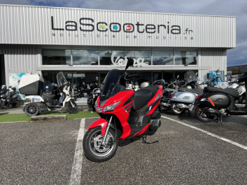APRILIA SXR 