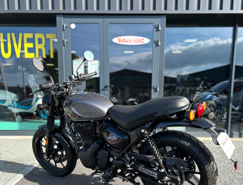 ROYAL ENFIELD HNTR 350 DAPPER GREY