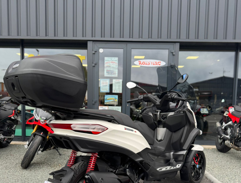 PIAGGIO MP3 400 HPE SPORT ABS ASR Blanc Luna