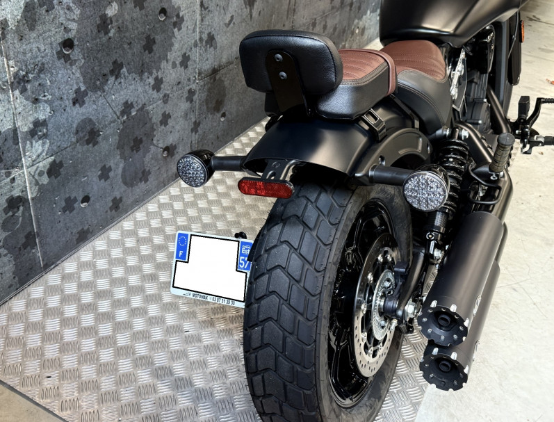 INDIAN SCOUT BOBBER 1200 V-PERF 5000kms!