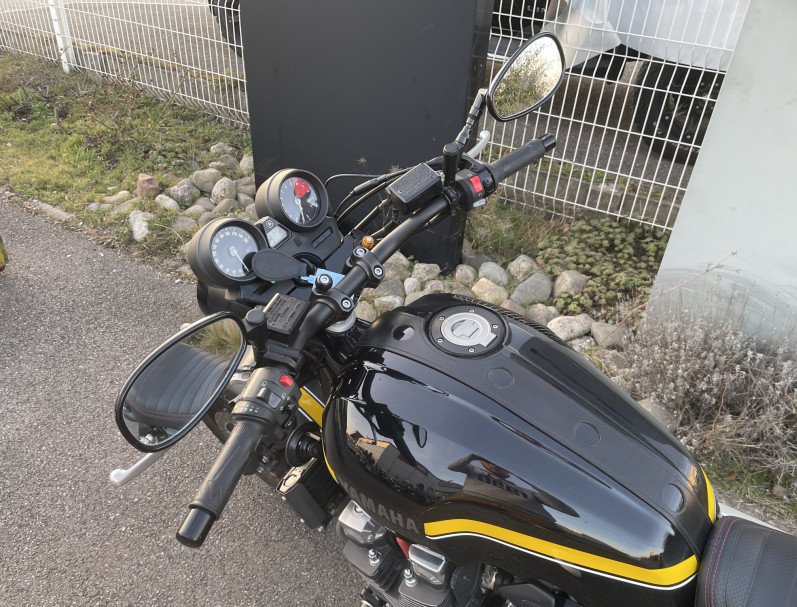 YAMAHA XJR 1300