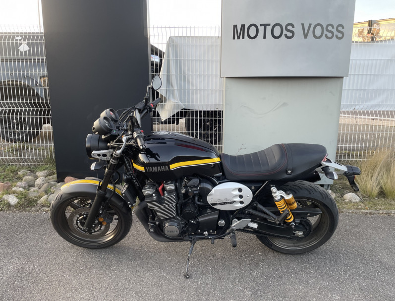 YAMAHA XJR 1300